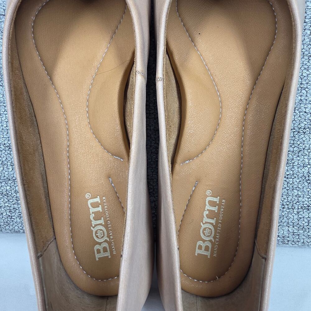 BORN WOMEN'S BECA BEIGE LEATHER SLIP‑ON CASUAL FLATS – SIZE 7.5M – ROUND TOE - Picture 6 of 9